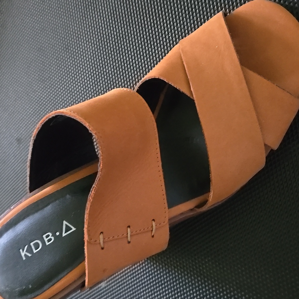 KDB Tan Leather Wedge Sandals with Buckle - Picture 4 of 4